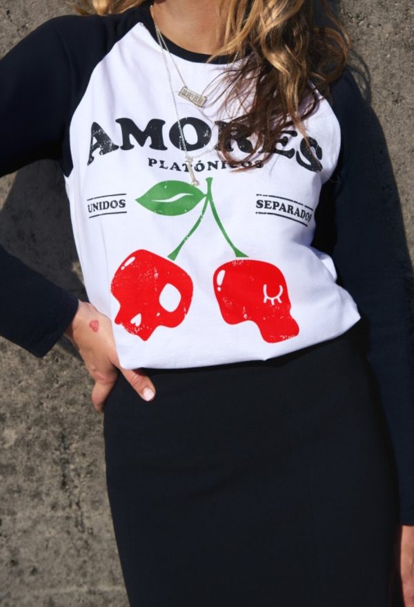 CAMISETA AMORES PLATONICOS