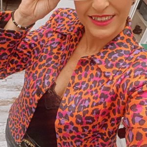 CHAQUETA "I'M FELINA" NARANJA